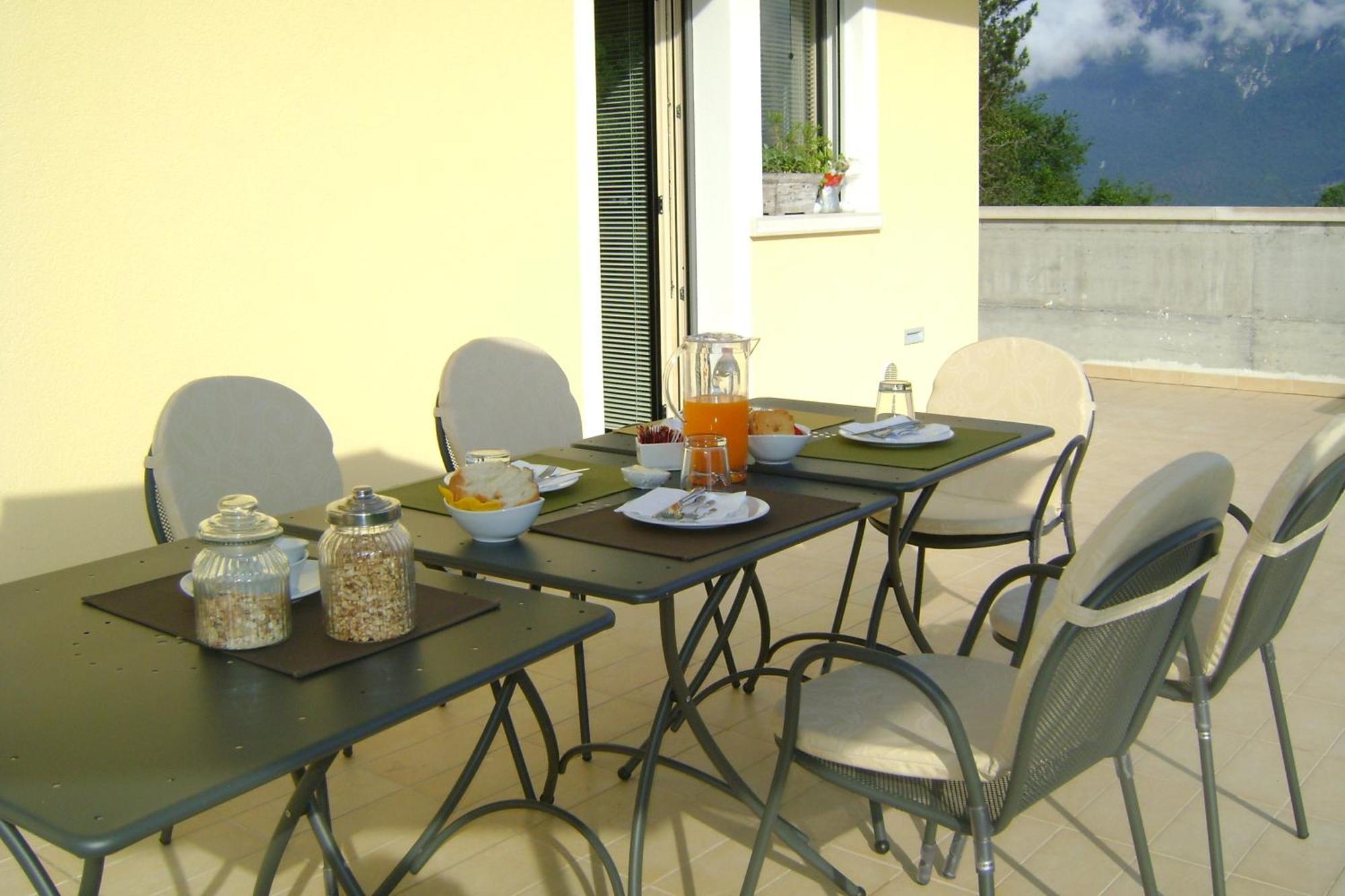 Affittacamere Rubino Guest House Ponte nell'Alpi Exterior photo