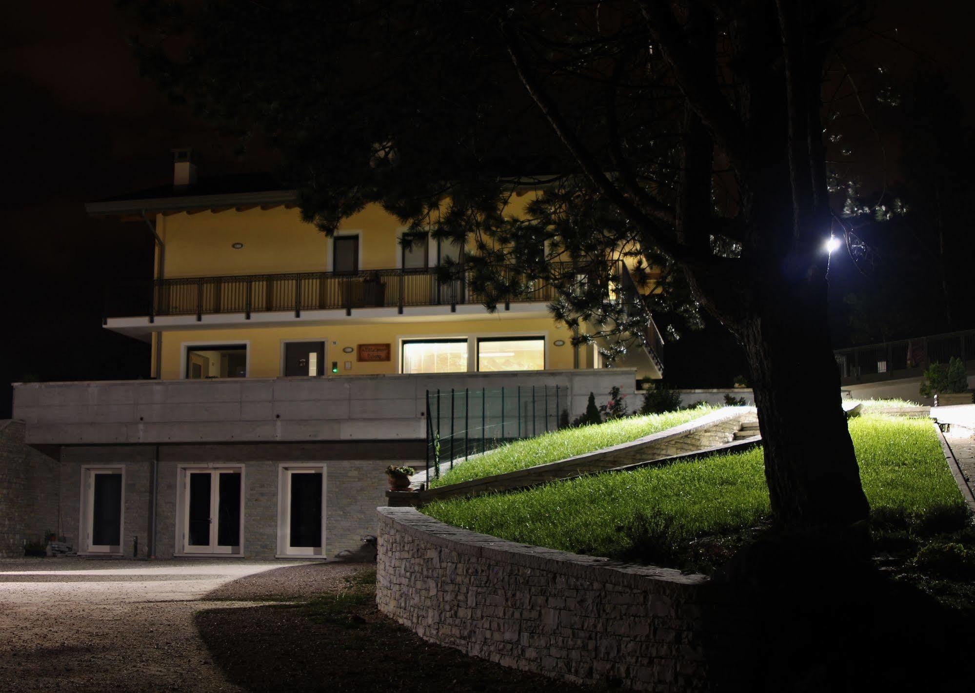 Affittacamere Rubino Guest House Ponte nell'Alpi Exterior photo