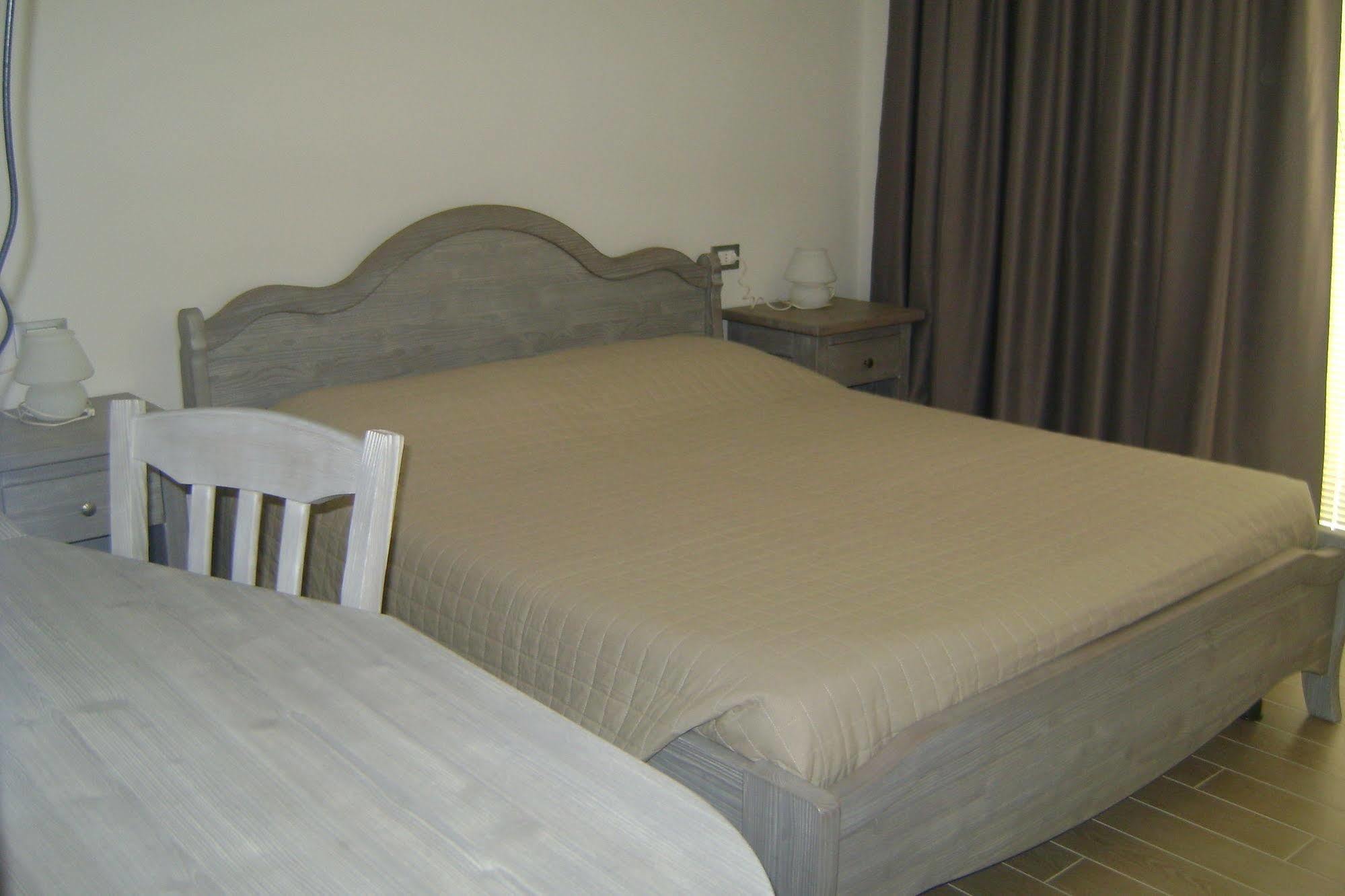 Affittacamere Rubino Guest House Ponte nell'Alpi Exterior photo
